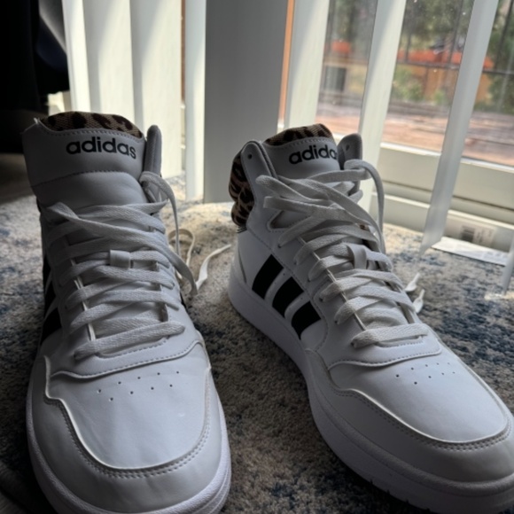 Leopard ADIDAS size 11 women’s - Picture 4 of 5